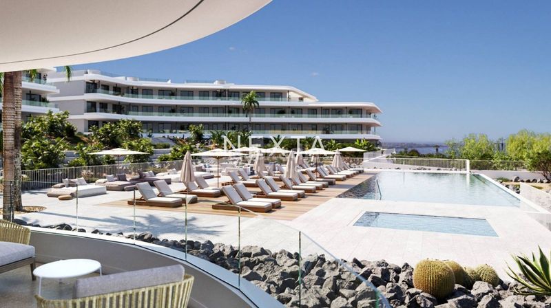 Foto a71bad98-e9e3-47b3-bd02-de9308453278. Pis amb piscina a Playa Fañabé Alto Adeje