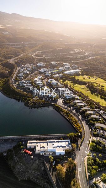 Foto 5f54d4d1-5199-4715-a481-99a93b207c6b. Xalet amb aparcament piscina a Abama Guía de Isora