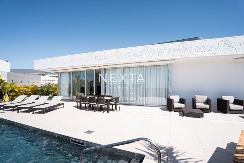 Foto a828d841-0738-44e6-8d43-5079dff0f0e1. Xalet amb aparcament piscina a Abama Guía de Isora