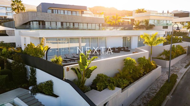 Foto ffb3610a-b7ad-414c-be47-a6b8851d2df4. Xalet amb aparcament piscina a Abama Guía de Isora