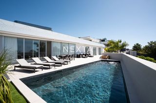 Xalet  Calle maría zambrano. Villa de lujo en abama con piscina, ascensor y vistas a la gomer