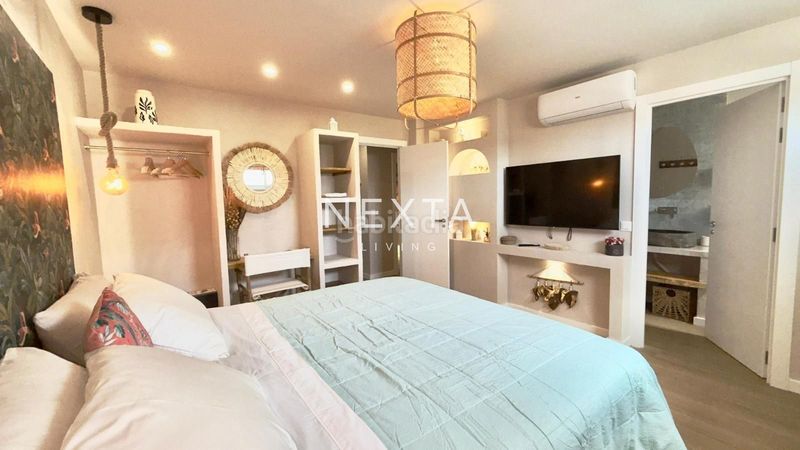 Foto 3138b228-fa36-41ac-bd28-7ed95f4370f7. Casa amb aparcament piscina a Chayofa Arona