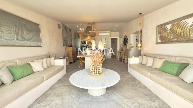 Foto 66293088-e41d-4b86-93da-a5e185894e30. Casa amb aparcament piscina a Chayofa Arona