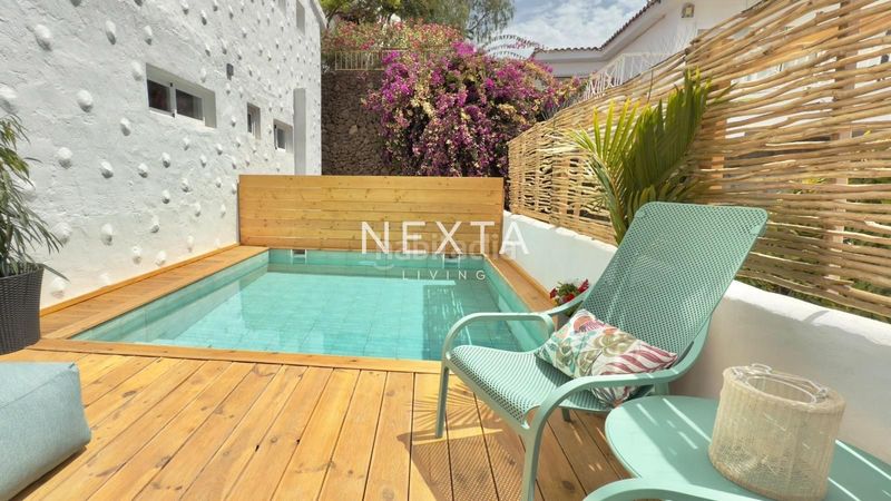Foto 870be683-26da-485b-b337-23e5cd016a96. Casa amb aparcament piscina a Chayofa Arona