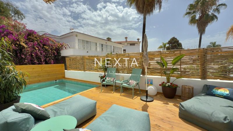 Foto ea578d85-96cf-4255-a295-78e7a1b9107c. Casa amb aparcament piscina a Chayofa Arona