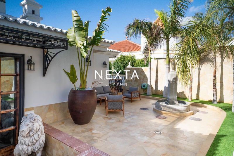 Foto 21c5a4f7-55ad-4c85-8c17-28fdc812986b. Casa amb aparcament piscina a San Eugenio Alto Adeje