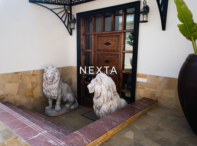 Foto 92893abf-6b5f-4d39-9d2d-eea30a1b6670. Casa amb aparcament piscina a San Eugenio Alto Adeje