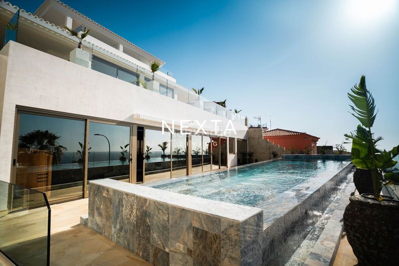 Foto a0dc7714-47b2-42a9-91df-9b0032c0e518. Casa amb aparcament piscina a San Eugenio Alto Adeje