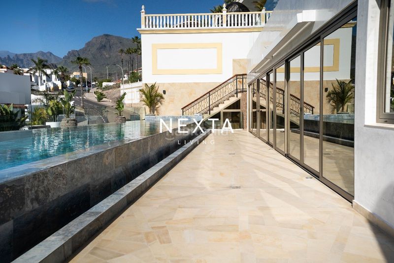 Foto c9c06ef8-a32b-4a90-9a66-71ffb92277ab. Casa amb aparcament piscina a San Eugenio Alto Adeje