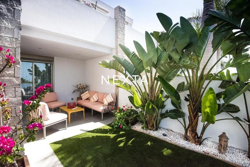 Foto 2426dde7-3e83-490f-ac3a-9858ed866e44. Casa amb aparcament piscina a La Caleta Adeje