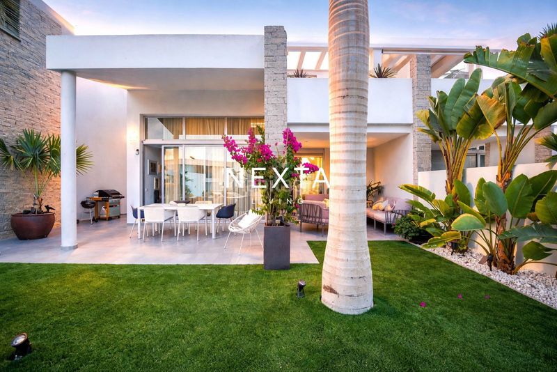 Foto 357cfe7f-9c71-4788-a7cf-5cf28e7d3cbf. Casa amb aparcament piscina a La Caleta Adeje