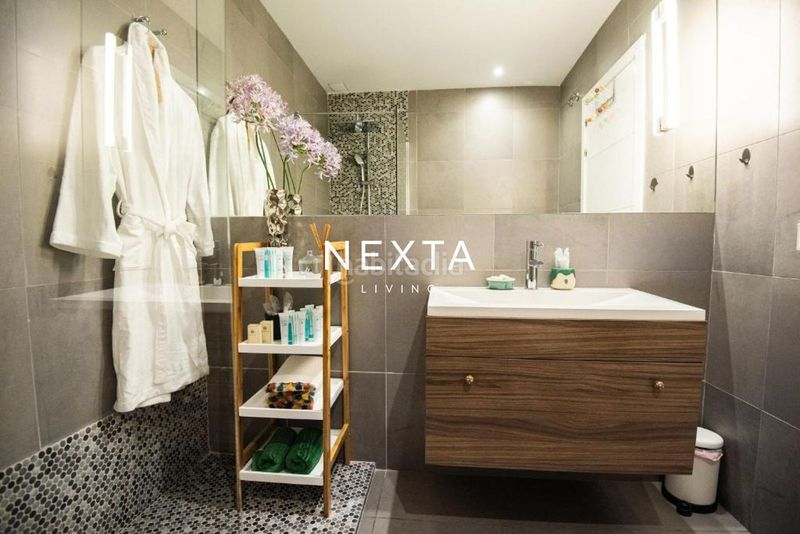 Foto 3f77d761-daa3-4554-9cd0-59eb6d9e1545. Casa amb aparcament piscina a La Caleta Adeje