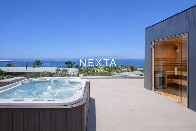 Foto a81429fb-e875-4626-b189-58d31de585c7. Casa amb calefacció aparcament piscina a Abama Guía de Isora