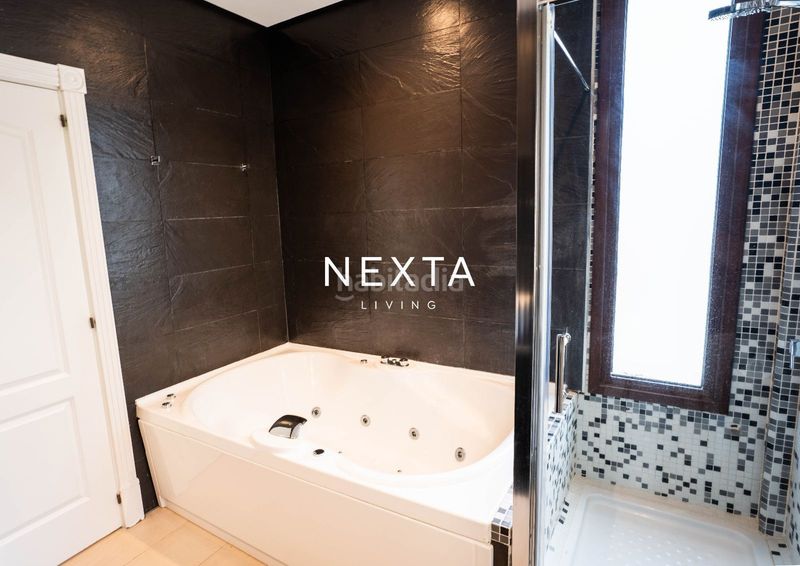 Foto 20fcb4b5-0c14-4af4-bdfc-7fd00810156b. Xalet amb aparcament piscina a Torviscas Centro y Alto Adeje