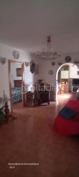 Foto a597b40a-a0a1-4a5e-bd26-30225a710b4e. Masia amb xemeneia calefacció aparcament piscina a Alfajarín