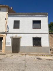 House  Calle zaragoza. "casa con encanto en el bajo aragón: superficie generosa, chimen