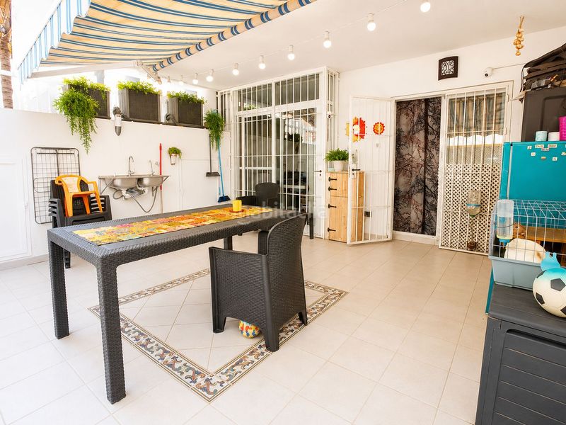 Foto c9c0b5f2-7eb7-4cf5-8a8d-341c65bbe9e8. Pis a calle jacinto 20b a Los Pacos Fuengirola