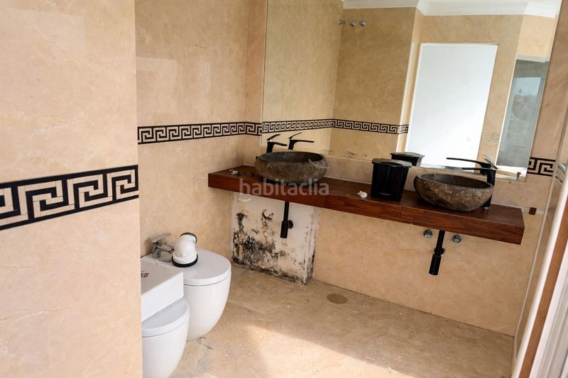 Foto 28cca480-5ce4-4d0a-9d12-2bae6a747a1c. Dúplex a calle de suecia 17 a Nueva Torrequebrada Benalmádena