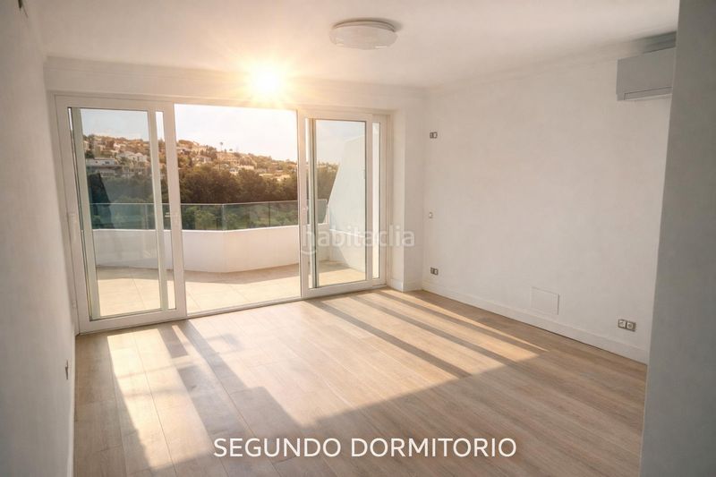 Foto c80de248-1b57-4f57-8060-ec94b749ed99. Dúplex a calle de suecia 17 a Nueva Torrequebrada Benalmádena