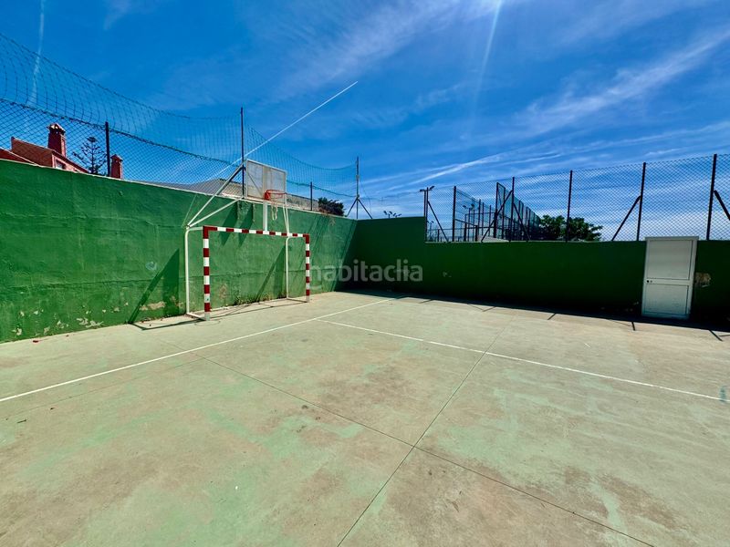 Foto a53442dd-4bf6-4fa4-a18d-92ab00b0f8be. Casa adossada a calle nardos 13 a Los Pacos Fuengirola
