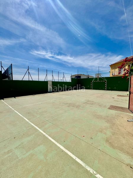 Foto f9ca0ca0-b908-435b-8f89-ae3e934adf0c. Casa adossada a calle nardos 13 a Los Pacos Fuengirola