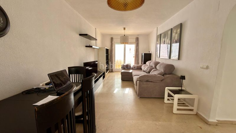 Foto 4bf82f65-9039-4159-a774-8264dbf1d739. Pis a calle ancla 71 a Zona Centro Comercial Torrequebrada Benalmádena