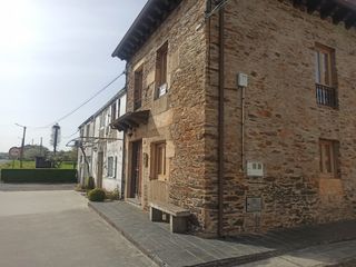 Casa en Begonte. Casa de piedra con finca y cenador � excelente ubicaci�n, begont