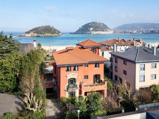 House in Antiguo