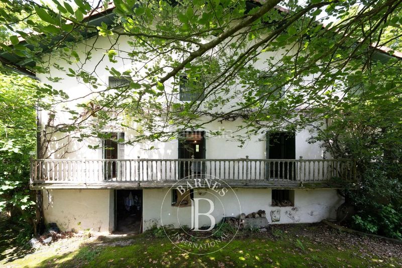 Foto e8f3838e-e768-434e-952b-5a2eedc71930. House with heating in Hernani