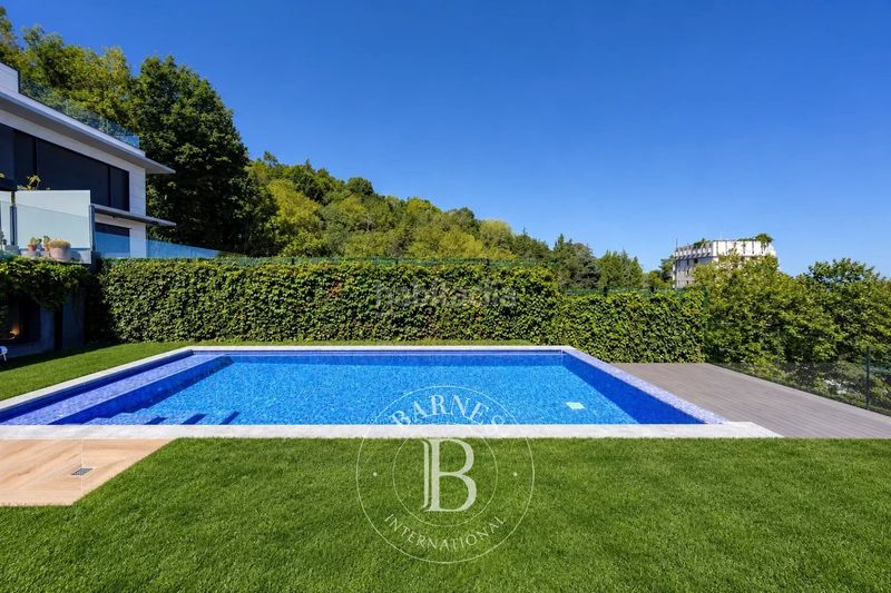 Foto 56aaf5d5-2547-4c6e-a186-18cb3fb5a15e. Haus mit heizung parking pool in Antiguo Donostia - San Sebastián
