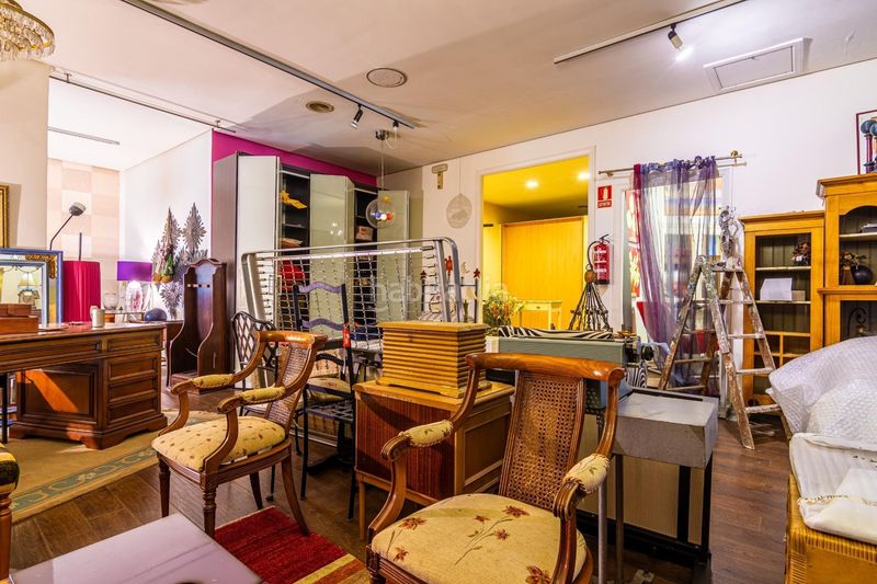 Foto f6e6b5b4-9861-4ccd-ac6f-5e61e06ce713. Local comercial a Alisal - San Román Santander
