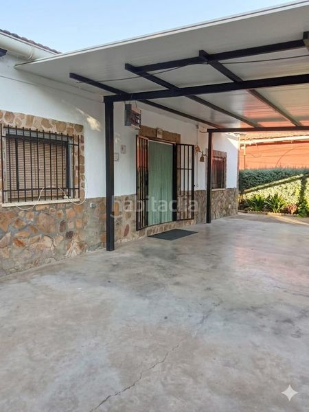 Foto 1d3d8e42-c9eb-4854-bcdf-bc0558786457. Casa amb calefacció aparcament piscina a Piedrabuena