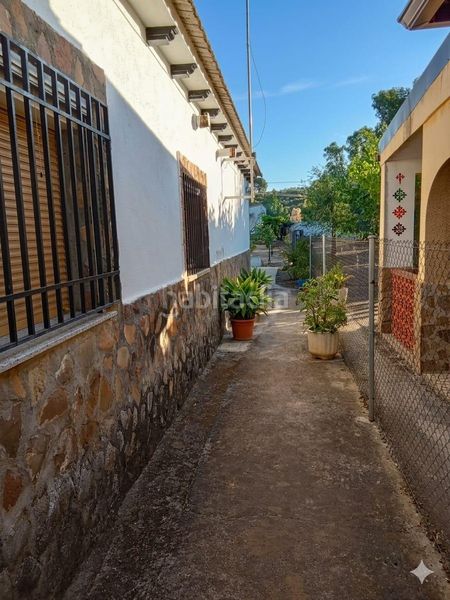 Foto adf7246a-ba93-4f14-b6ce-55b7e595f706. Casa amb calefacció aparcament piscina a Piedrabuena