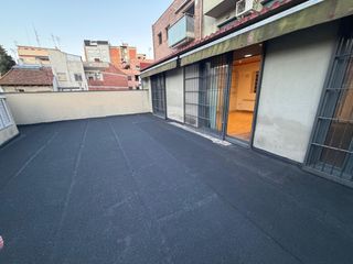 Appartement à Estació de França. Piso con terraza centro mollet