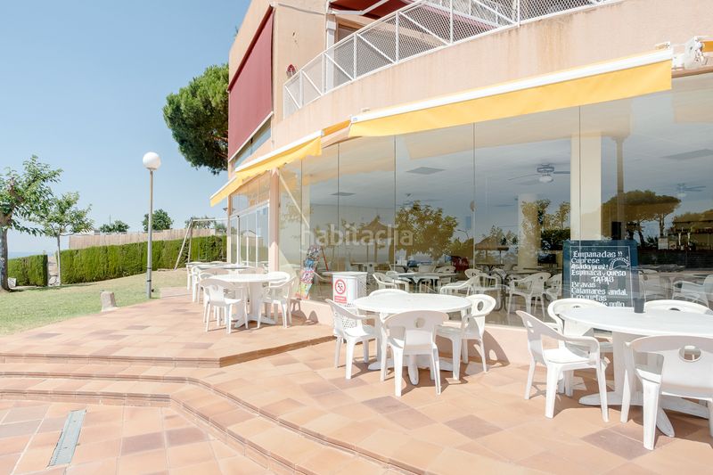 Foto 8a83fc55-0718-43d0-bcc4-4c529ac3d098. Casa aparellada amb calefacció piscina a Premià de Dalt