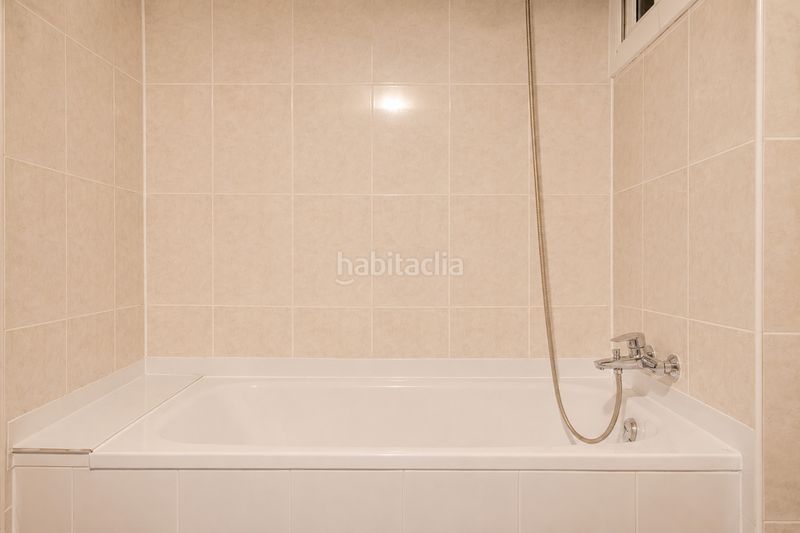 Foto f4e5183c-3cb3-4b21-8792-05f7faade176. Pis a La Verneda - La Pau Barcelona