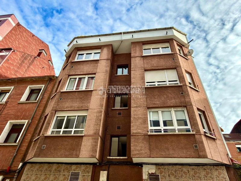 Foto 8ece0944-22b7-4a28-a997-933426183c22. Pis a Llano Gijón