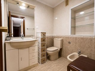 Appartement à El Polígono. Piso en venta en gijón