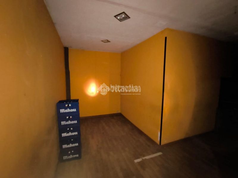 Foto c9fcbec3-e833-460e-a768-f7aea231d4a2. Local comercial a Llano Gijón