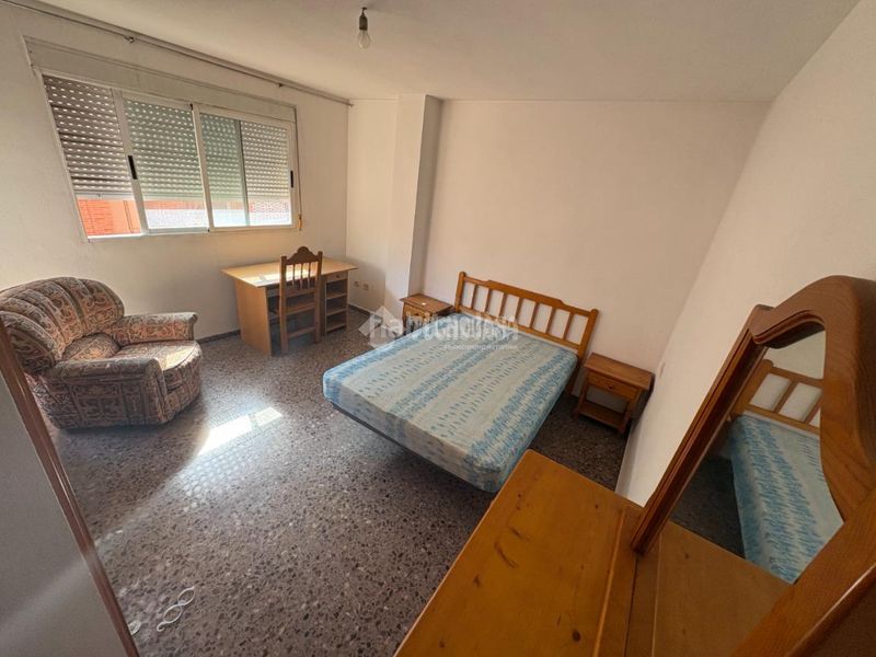 Foto dc5a21ae-937d-48c0-8e11-e6b6c71c6745. Pis a Zona Concordia Burjassot