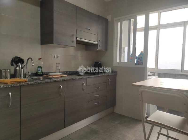 Foto 6ecd3f46-26a7-4cdb-8e66-be0253c83511. Pis a Zona Concordia Burjassot