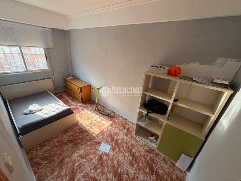 Foto cf2743ef-869a-43fb-b149-a5016c0518db. Pis a L´Eixereta Burjassot