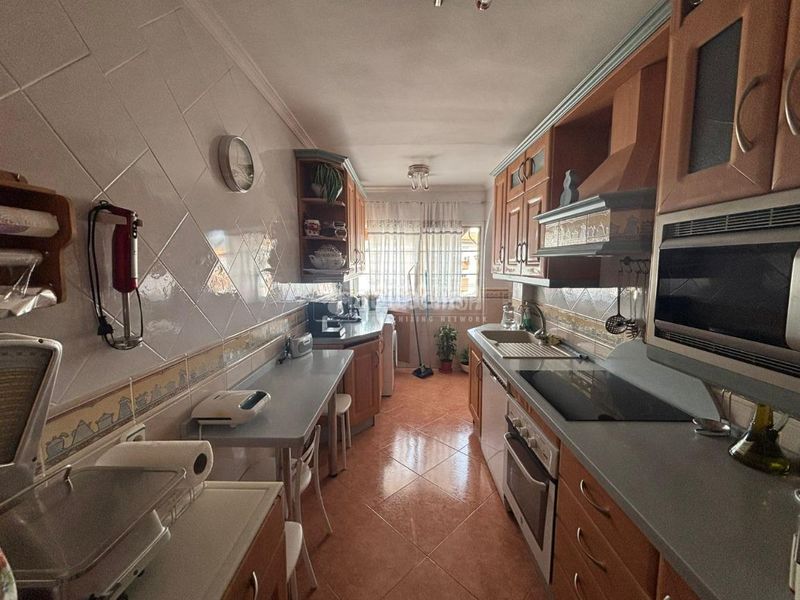 Foto eb20e8e9-e859-4308-ae74-fd61065e0fb0. Piso  en venta en Barrio de Ciudad Jardín Málaga