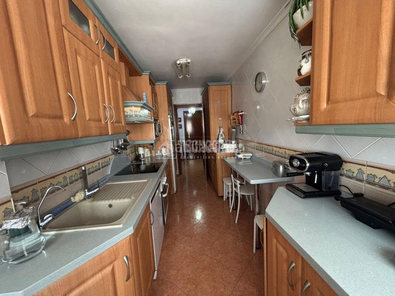 Foto f4eb3a8e-7ccd-42dd-906a-8cbdab409c16. Piso  en venta en Barrio de Ciudad Jardín Málaga