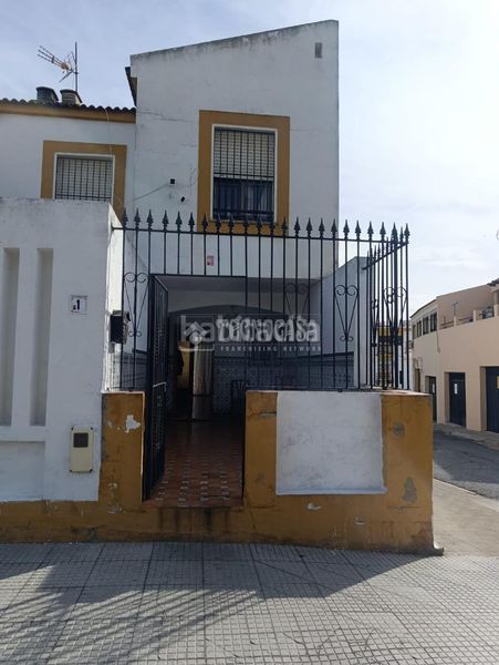 Foto c78d0ce4-a56f-48f1-9498-7e1453f4acfb. Pis amb aparcament a Ayamonte ciudad Ayamonte