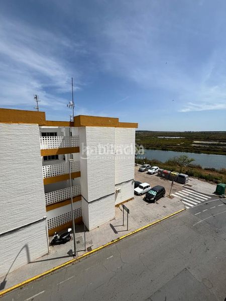 Foto 994d0ac9-623c-46f6-b84b-ae4506151b6a. Rent flat in Ayamonte ciudad Ayamonte