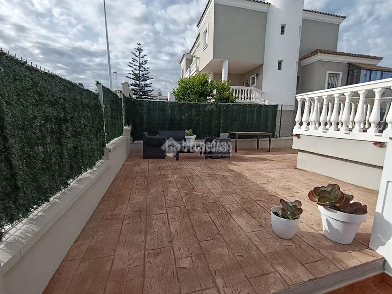 Foto 00532fe7-0b25-48b0-86fd-19a755b84c9f. Casa aparellada a Ayamonte ciudad Ayamonte