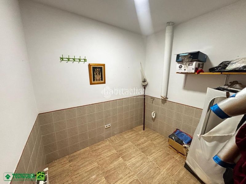 Foto 8f21d332-3792-4c0d-a4f1-e96afb921fc8. Casa aparellada amb aparcament a Solana (La)