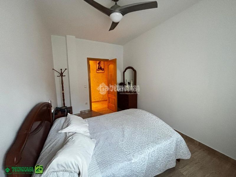 Foto f95bde56-ea28-47ae-85aa-9510ba41984e. Casa aparellada amb aparcament a Solana (La)