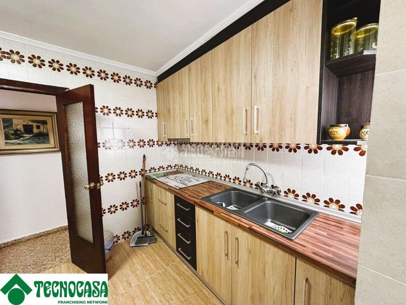Foto 86a89bdc-f734-4178-995e-7c67fd2285dc. Pis a El Mercado Manises